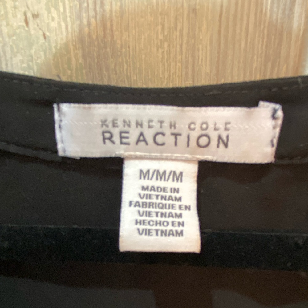 Women’s Black Blouse Kenneth Cole reaction button front fold up sleeve M - Picture 5 of 7